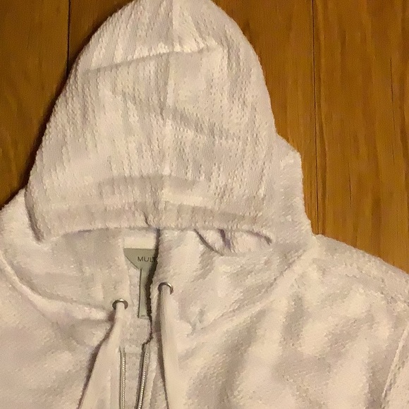 Multiples white hooded jacket with 3/4 sleeves.Size large in excellent condition - Picture 7 of 11